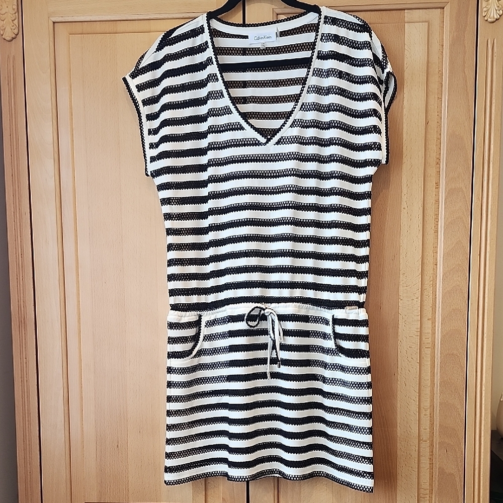 Calvin Klein Chic Striped Black and White V-Neck Cover Up Tunic with Drawstring